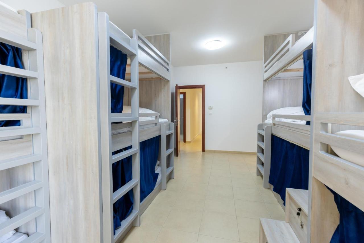 Travel Hub Premium Hostel Dubai Exterior photo
